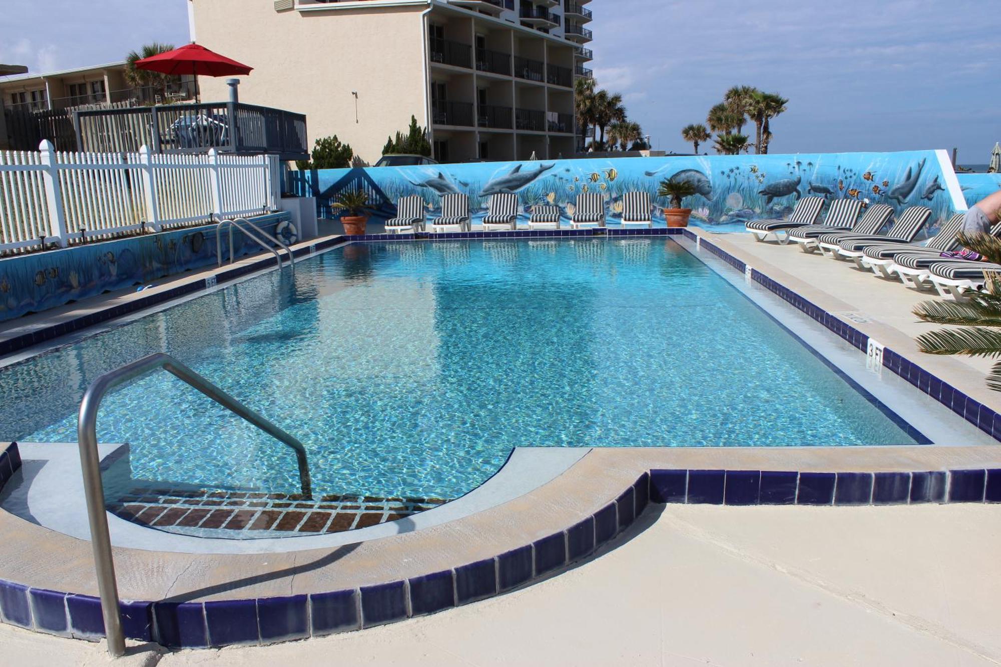 Hotel Shoreline & - Beachfront Daytona Beach